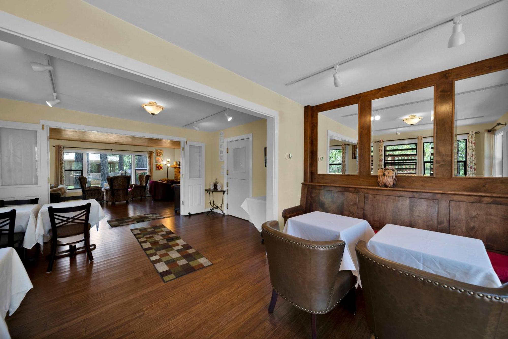 The Inn At Shasta Lake Lakehead Exterior photo